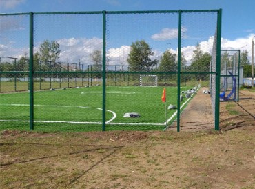 Забор для футбольного поля в городе Харовск. 2019 год